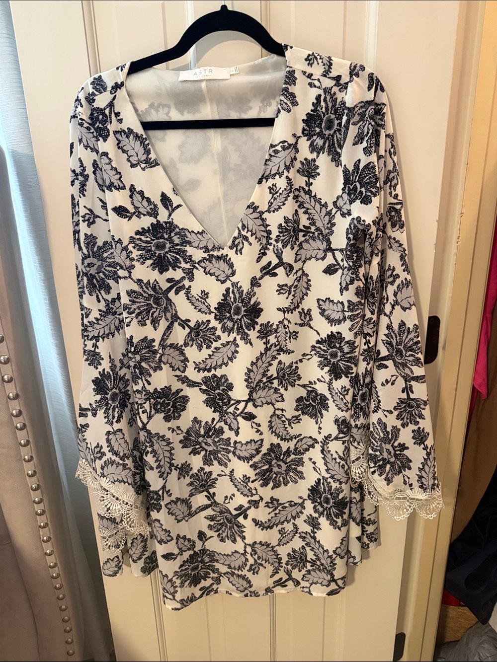 ASTR White Dress with Black Floral Print and Lace Detail